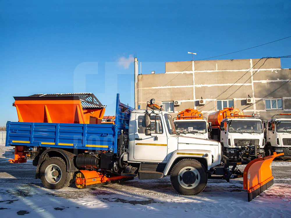 Купить КДМ на базе самосвала ГАЗ 3309 и другую технику, низкие цены и выгодные условия от компании РостТехМаш! Купить КДМ на базе самосвала ГАЗ 3309 и другую технику, низкие цены и выгодные условия от компании РостТехМаш!