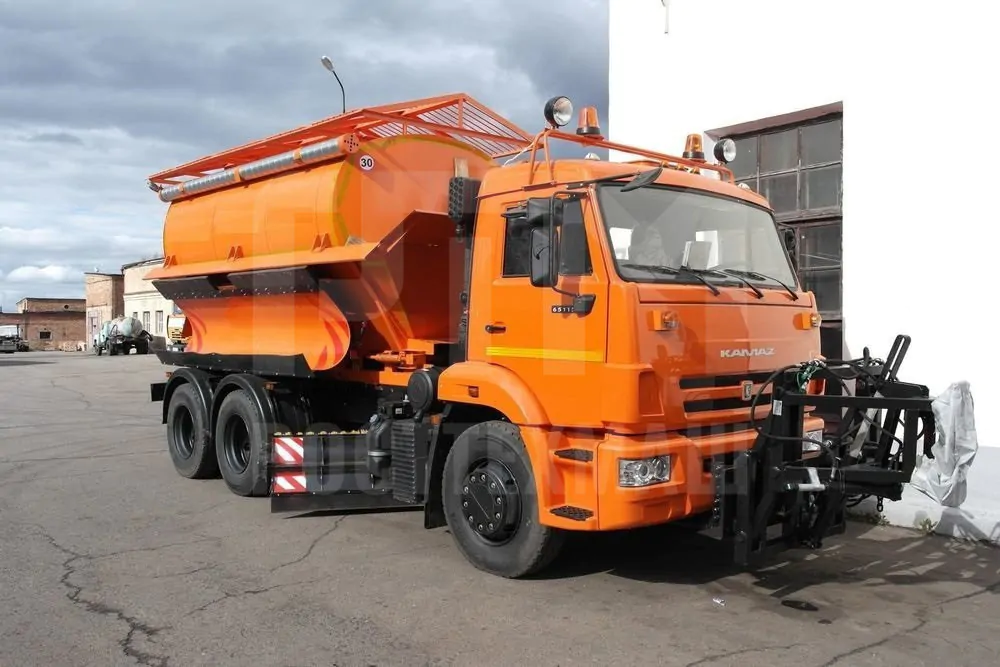 Купить КДМ на базе КамАЗ ЭД-405 и другие модели на шасси КамАЗ, ГАЗ, МАЗ, УРАЛ, УРАЛ - NEXT, низкие цены и выгодные условия от компании РостТехМаш!