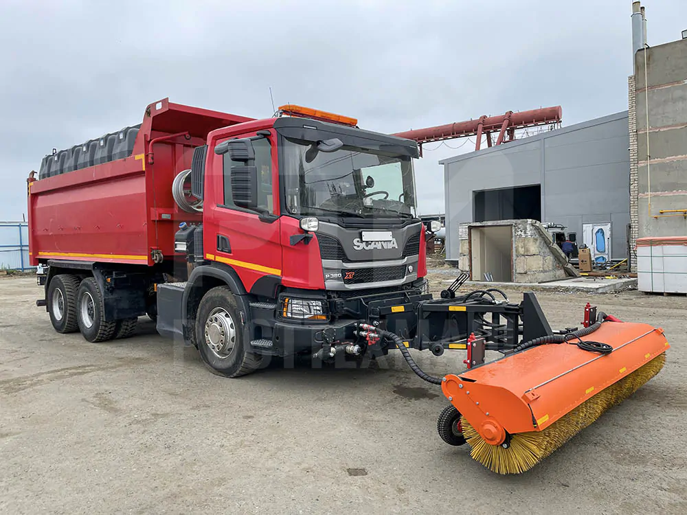 Купить КДМ на базе самосвала Scania и другую технику, низкие цены и выгодные условия от компании РостТехМаш!