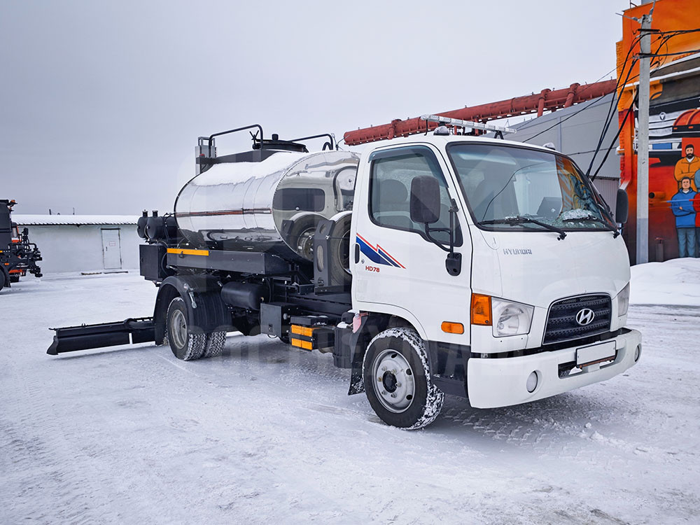 Купить Автогудронатор на шасси Hyundai и другую технику, низкие цены и выгодные условия от компании РостТехМаш! Купить Автогудронатор на шасси Hyundai и другую технику, низкие цены и выгодные условия от компании РостТехМаш!